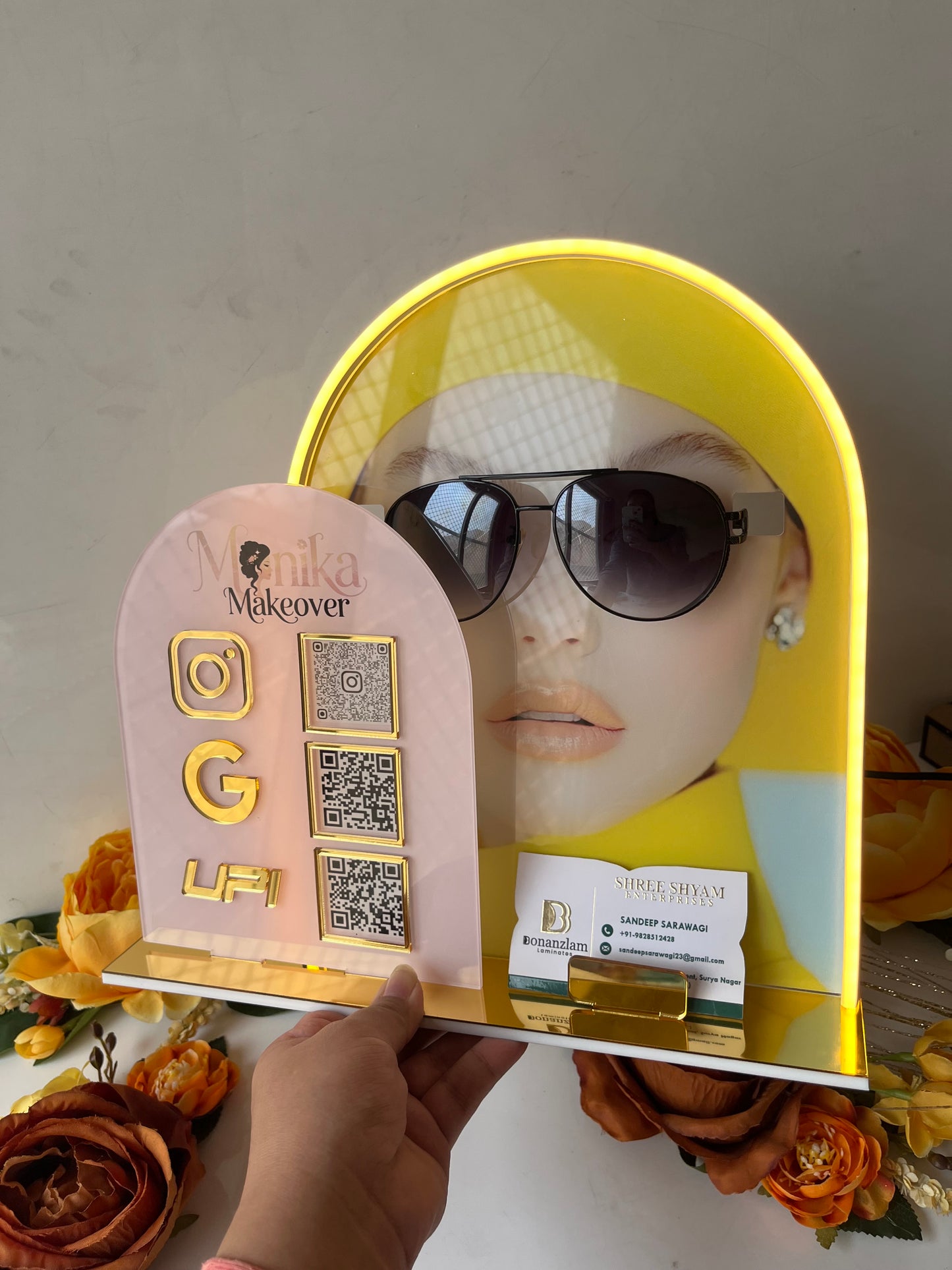 Three Qr scanner for sunglasses display with neon