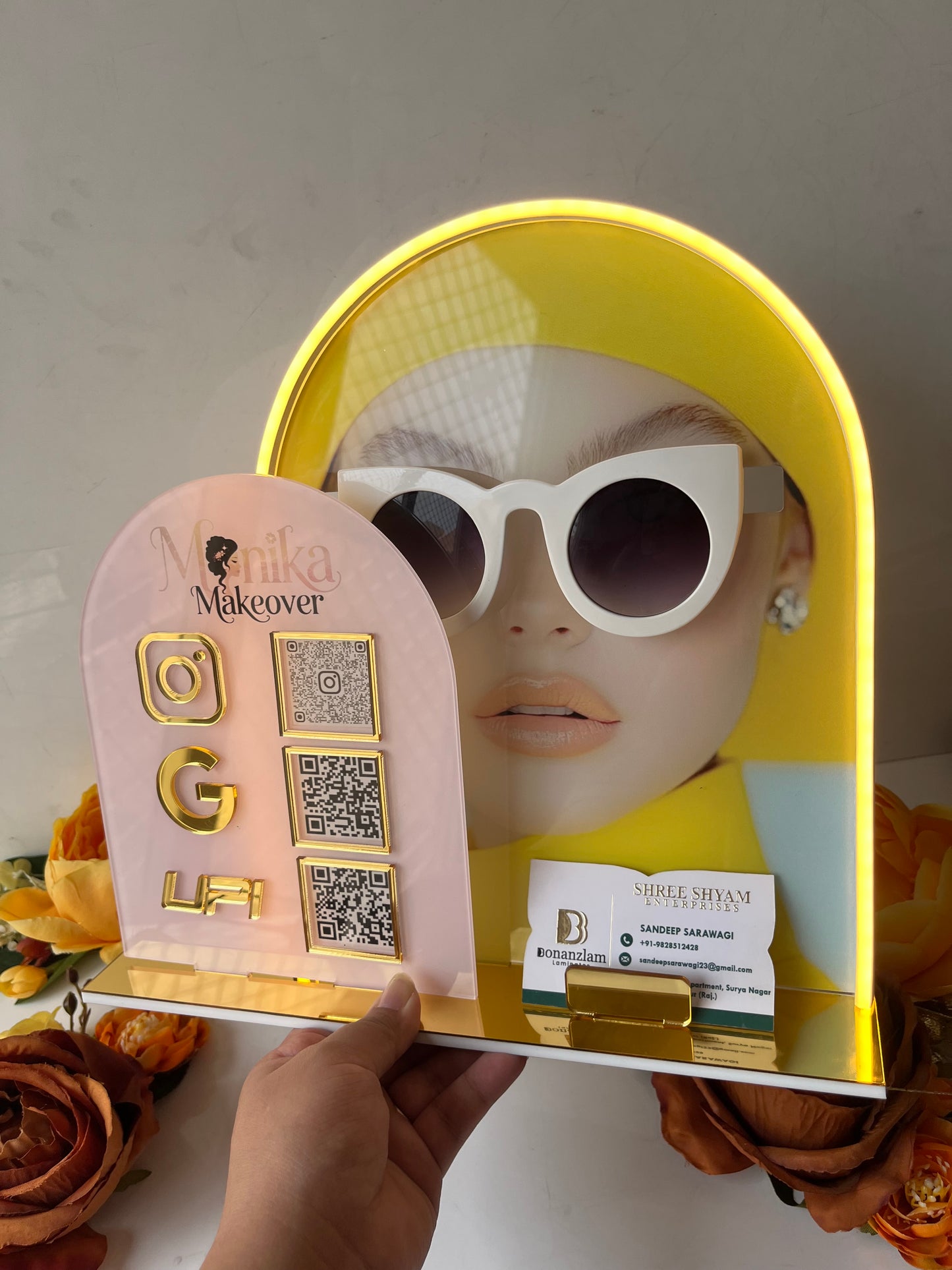 Three Qr scanner for sunglasses display with neon