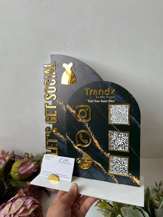 Three Qr Scanner lets get social