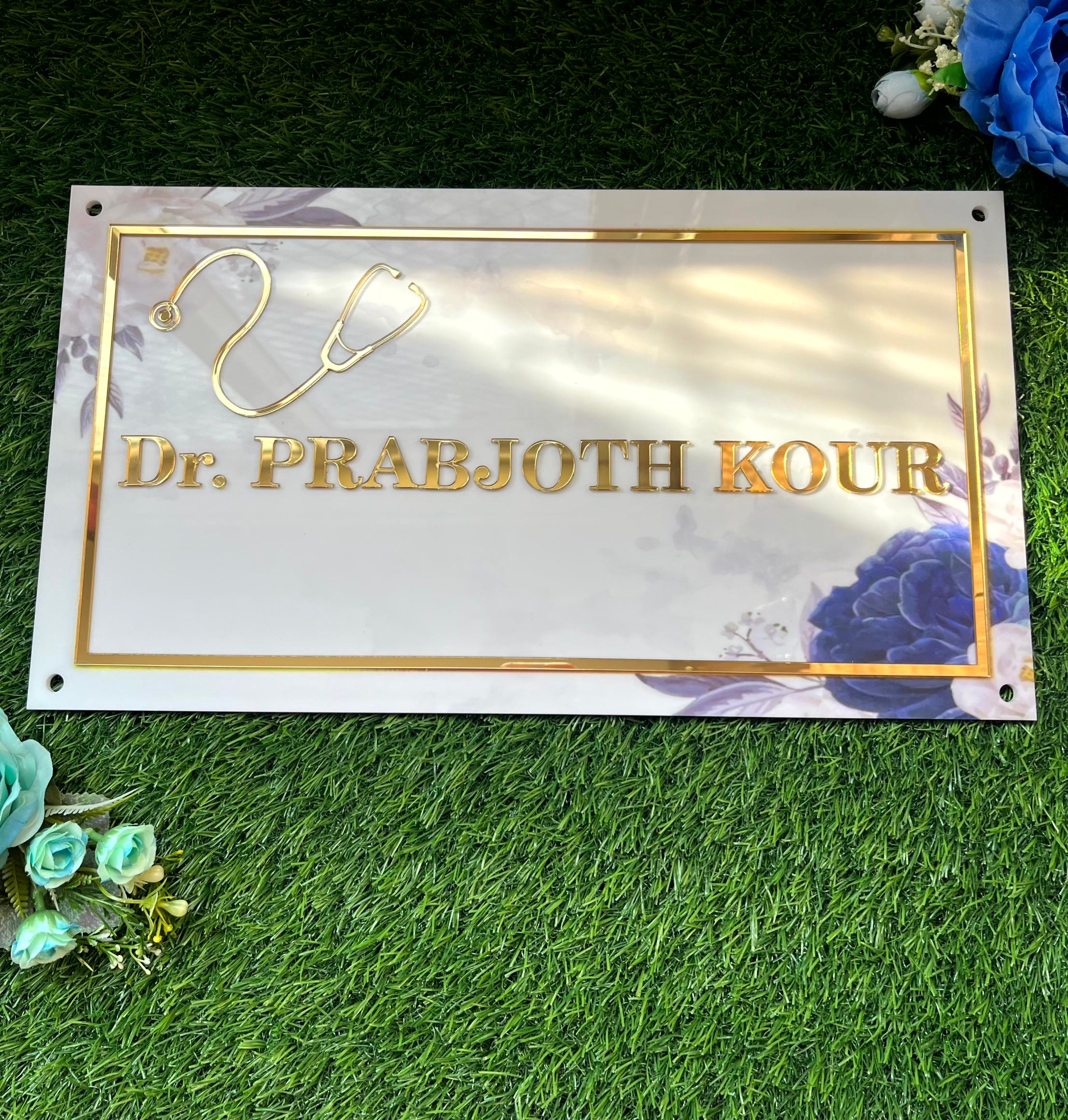 Blue Floral Print Nameplate – SingingThreads