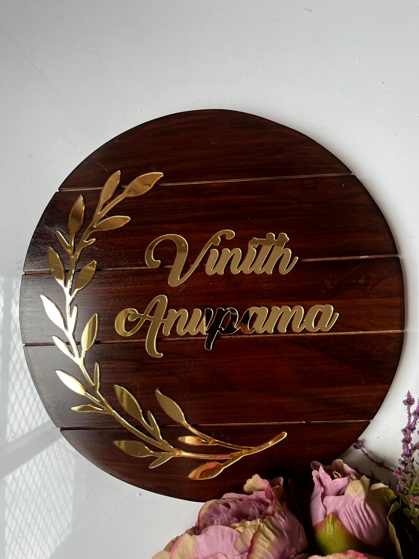 Full Leaf Nameplate