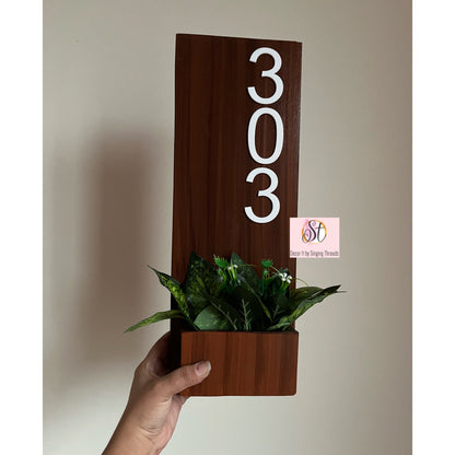 Vertical Planter Nameplate