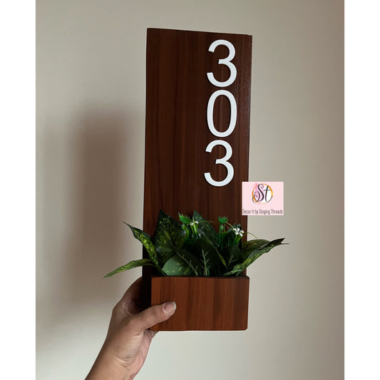 Vertical Planter Nameplate