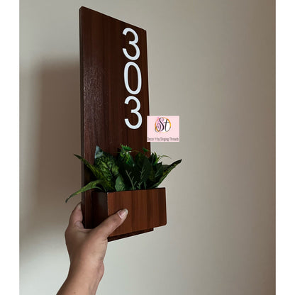 Vertical Planter Nameplate