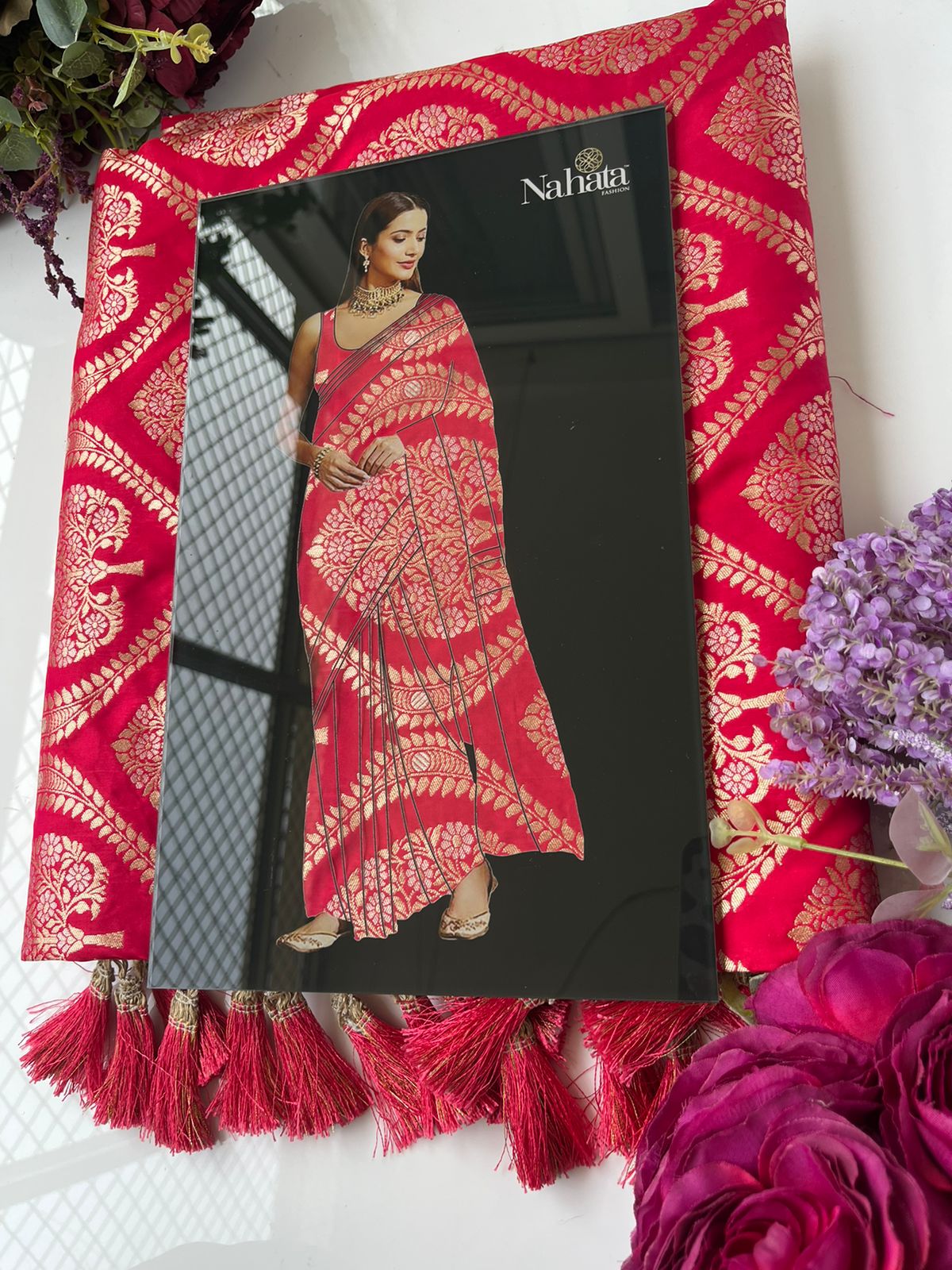 FLOWY SAREE FABRIC SELECTOR